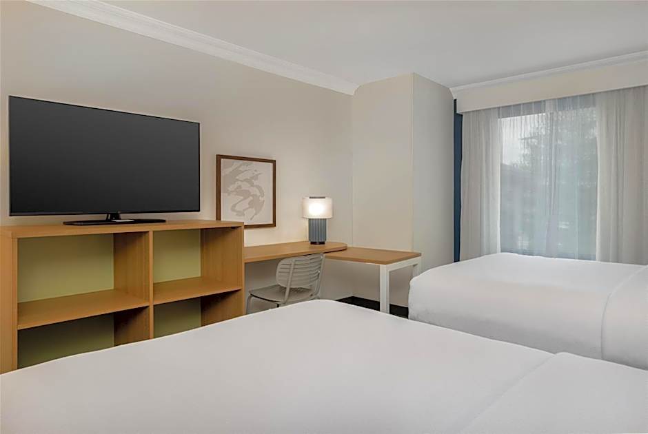 Spark by Hilton Rahway