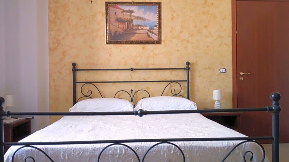 Annabella's Country House