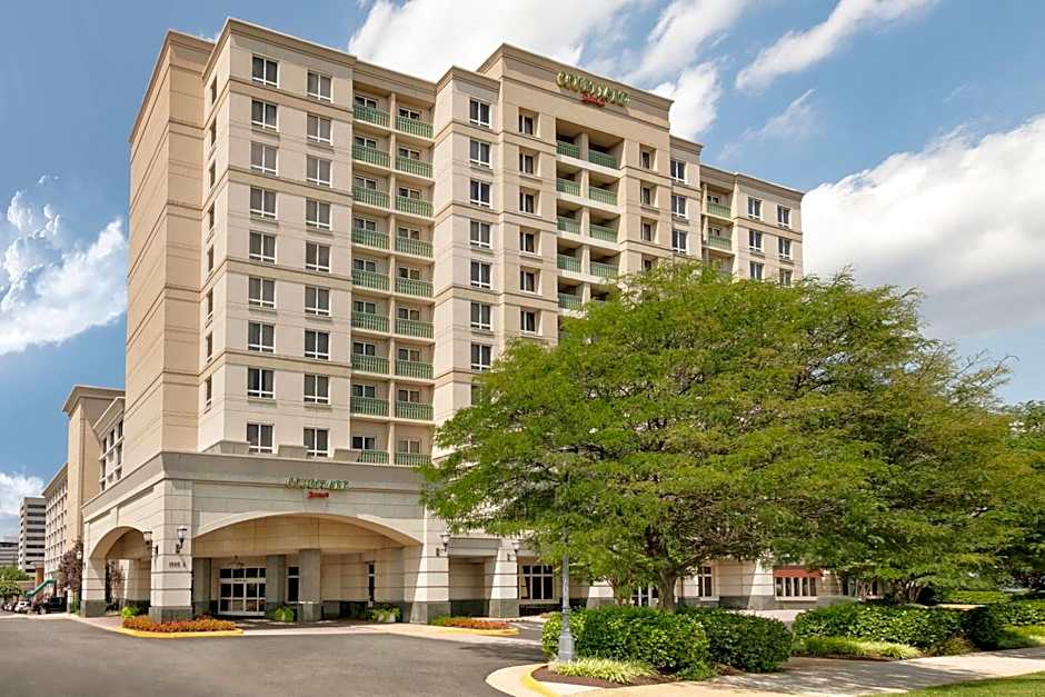 Courtyard by Marriott Tysons McLean