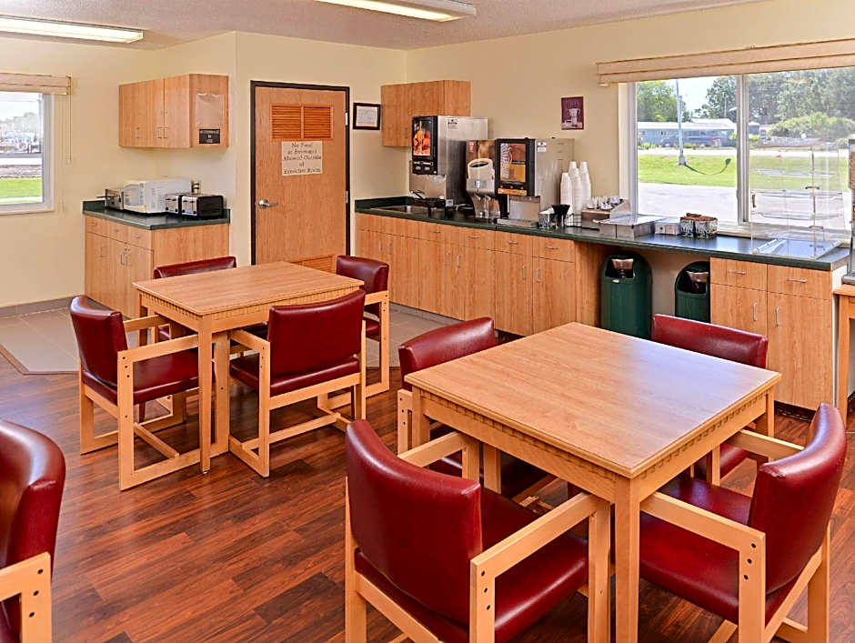 Americas Best Value Inn & Suites Spring Valley