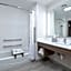 Holiday Inn Express Hotel & Suites Shakopee By IHG