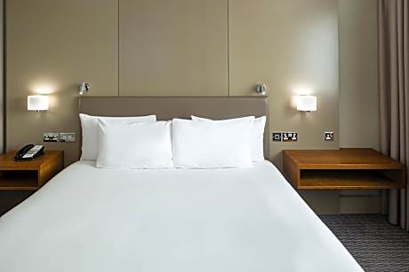 1 Super King Bed Standard River View