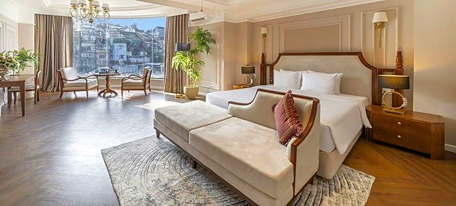 The Western Hill Hotel