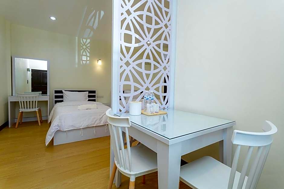 โรงแรมเรือนไทย 2 บึงโขงหลง