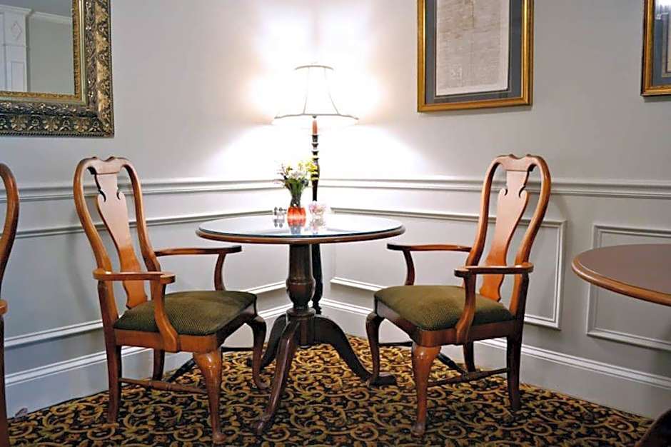 The Presidents' Quarters Inn