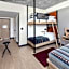 Moxy Miami Wynwood