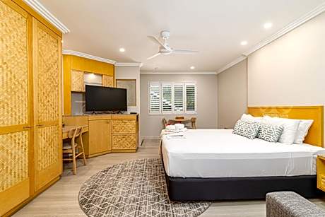 King Suite with Spa Bath