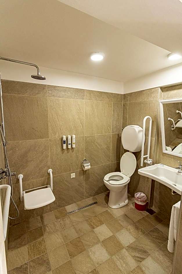 Bristol Apart Hotel