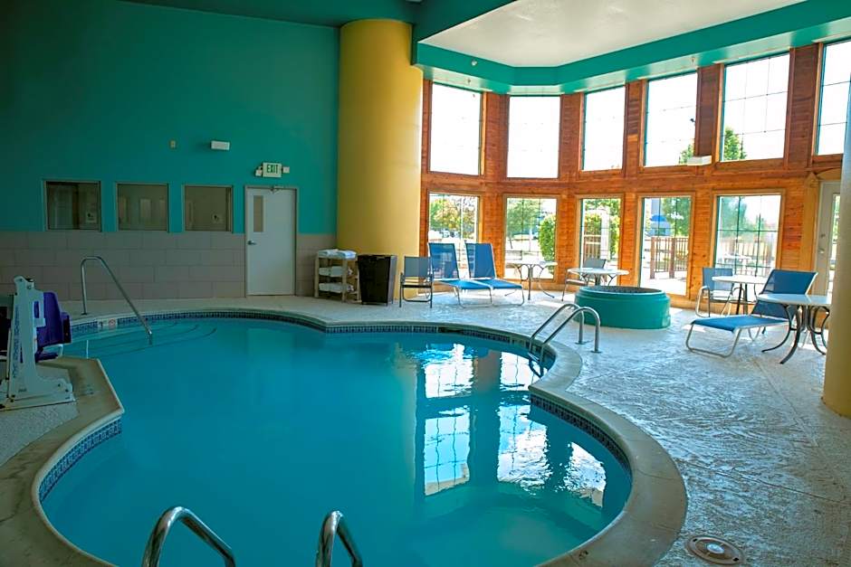 Clarion Pointe Indianapolis Airport