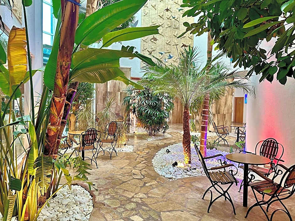 Blue Wave Suite Hotel