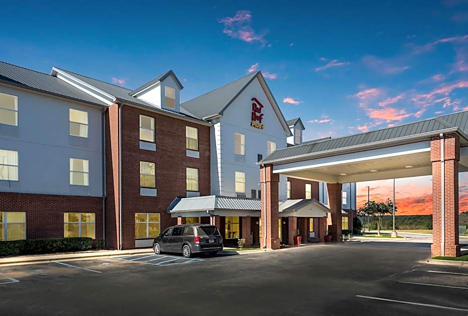 Red Roof PLUS+ & Suites Birmingham - Bessemer