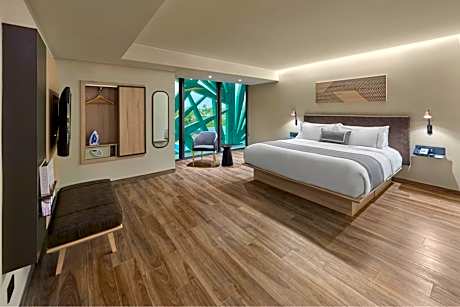 Superior King Room