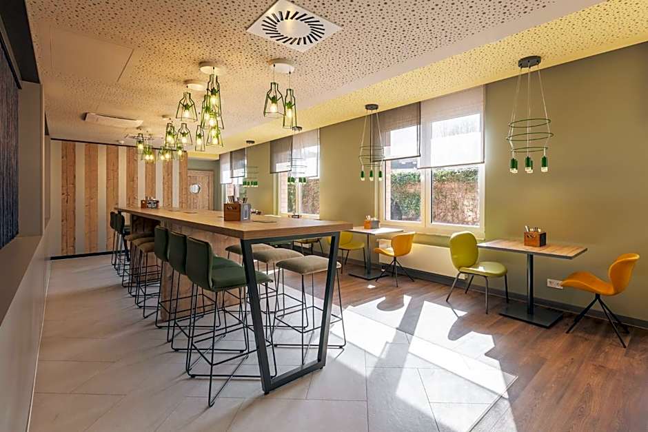 Holiday Inn - The Niu, Mill Cologne Mulheim By IHG