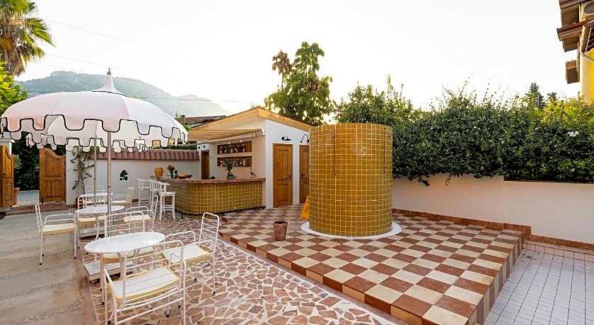 Yonca Anjelika Hotel