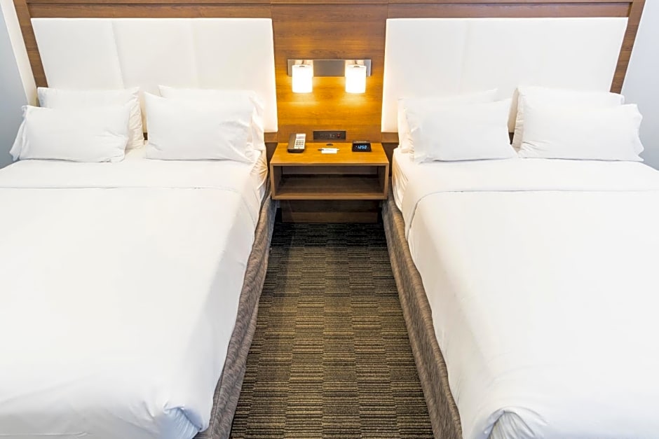 Holiday Inn Express Hollywood Walk of Fame By IHG