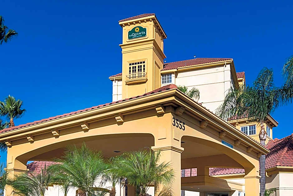 La Quinta Inn & Suites by Wyndham Ontario Airport