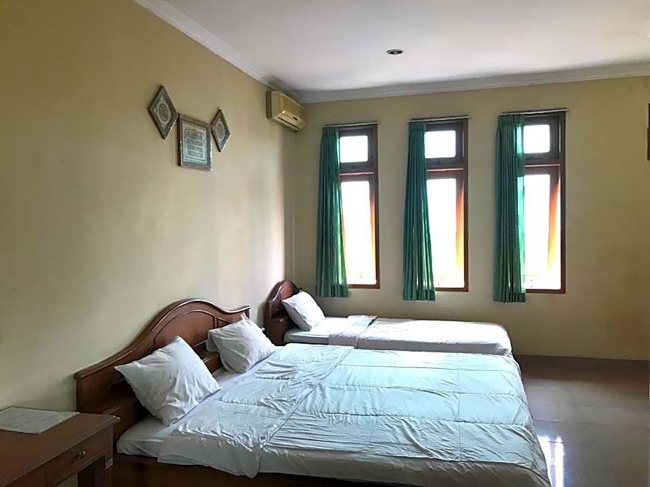 Wisma Atma Bhakti near Solo Square Mitra RedDoorz