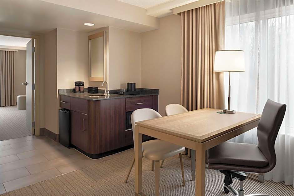 Embassy Suites By Hilton Hotel Cleveland-Rockside