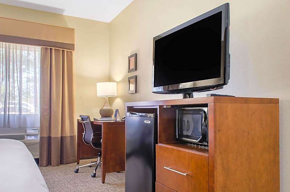 Comfort Inn & Suites Covington - Mandeville