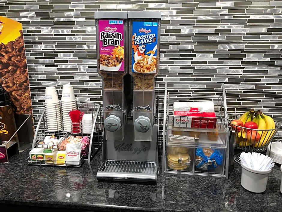 Super 8 by Wyndham Brownsburg