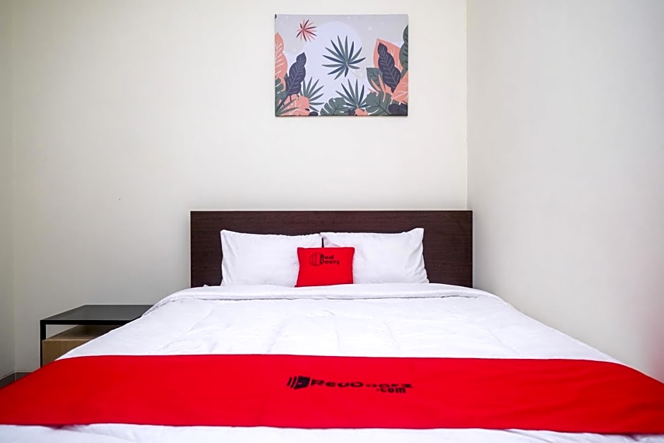 RedDoorz near Kawasan Bandara Ahmad Yani Semarang 2