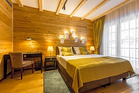 Luxury suite (two bedroom)