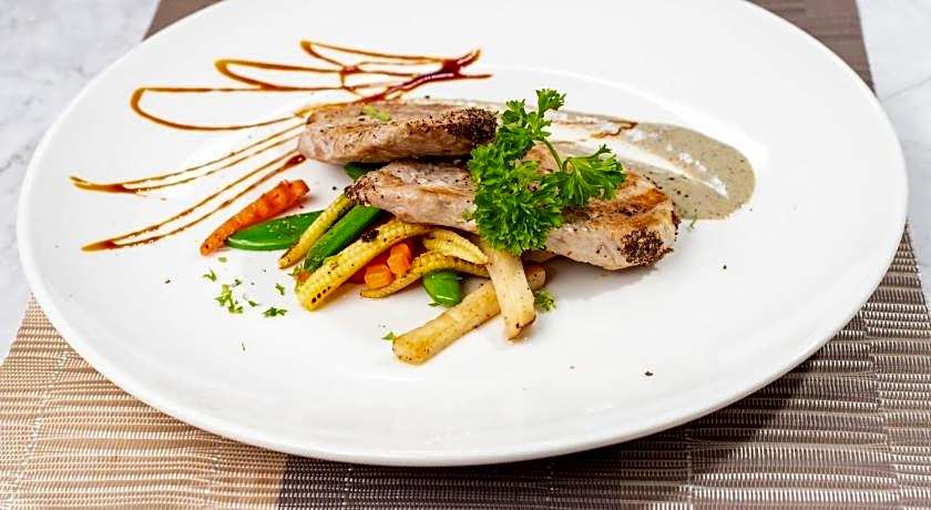 Zip Lounge & Apartments