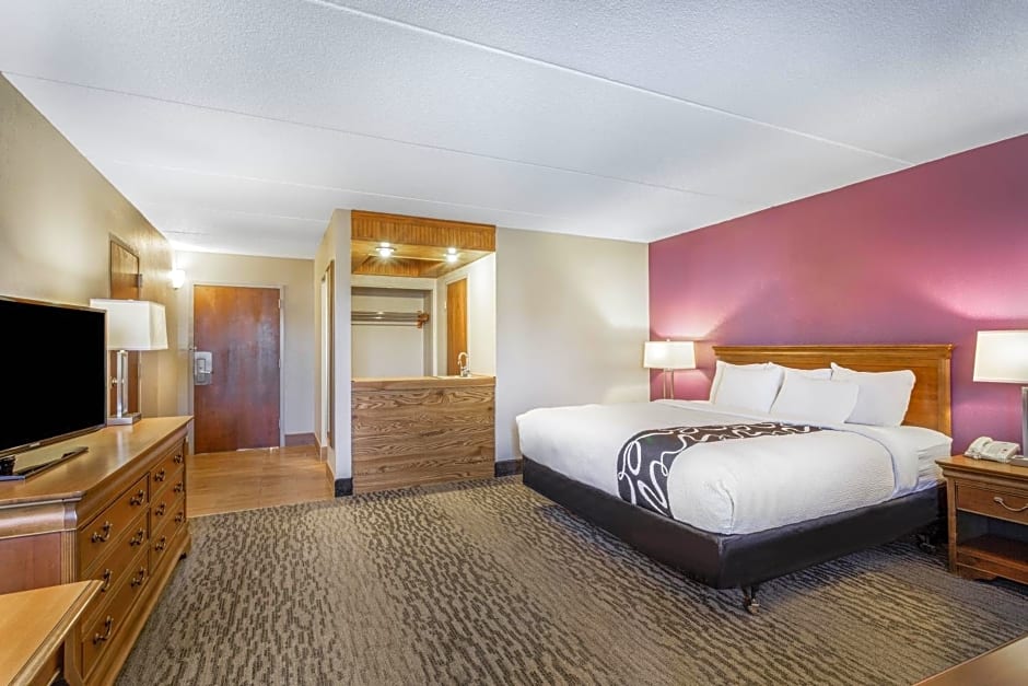 La Quinta Inn & Suites by Wyndham Binghamton - Johnson City