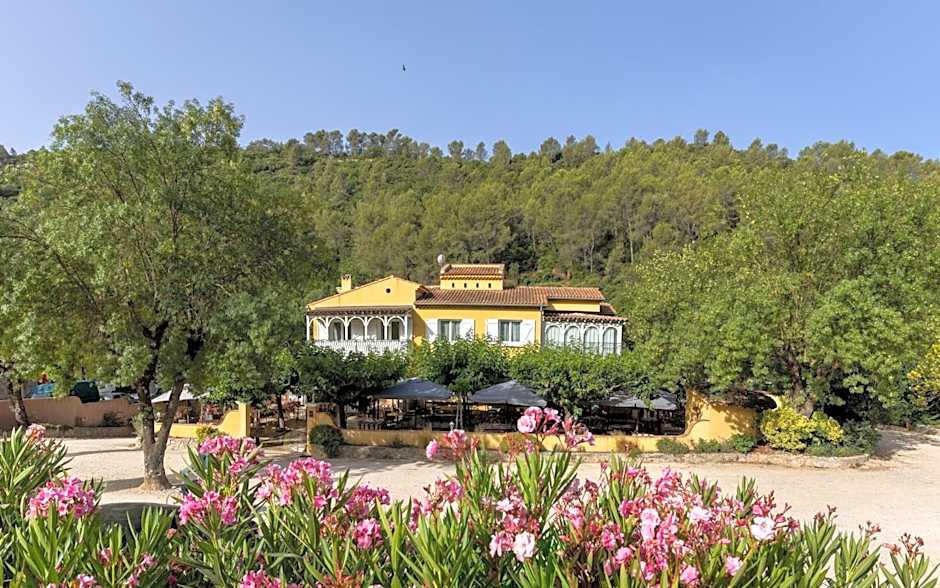 The Originals City, Hôtel Les Bastides du Gapeau