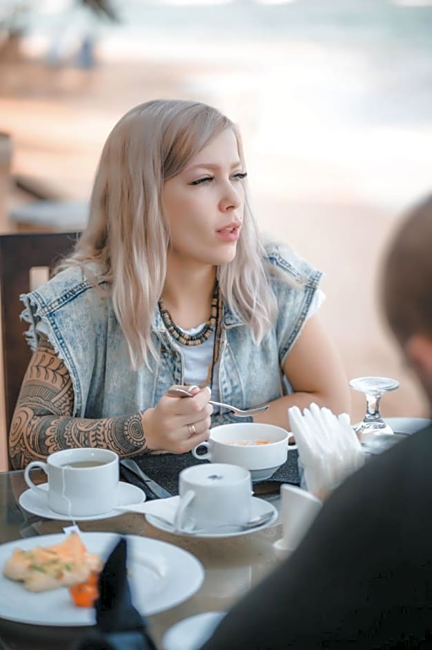 Hikkaduwa Beach Hotel