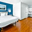 Birch Hill Suites Kansas City - Independence
