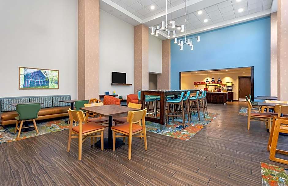 Hampton Inn By Hilton & Suites Deland