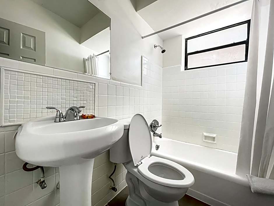 Grenier's Hollywood Beach Hotel