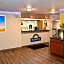 Days Inn by Wyndham Southern Hills/ORU