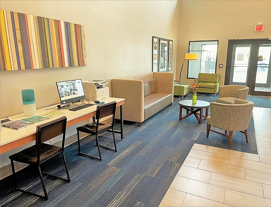 Holiday Inn Express Hotel & Suites Lincoln South By IHG
