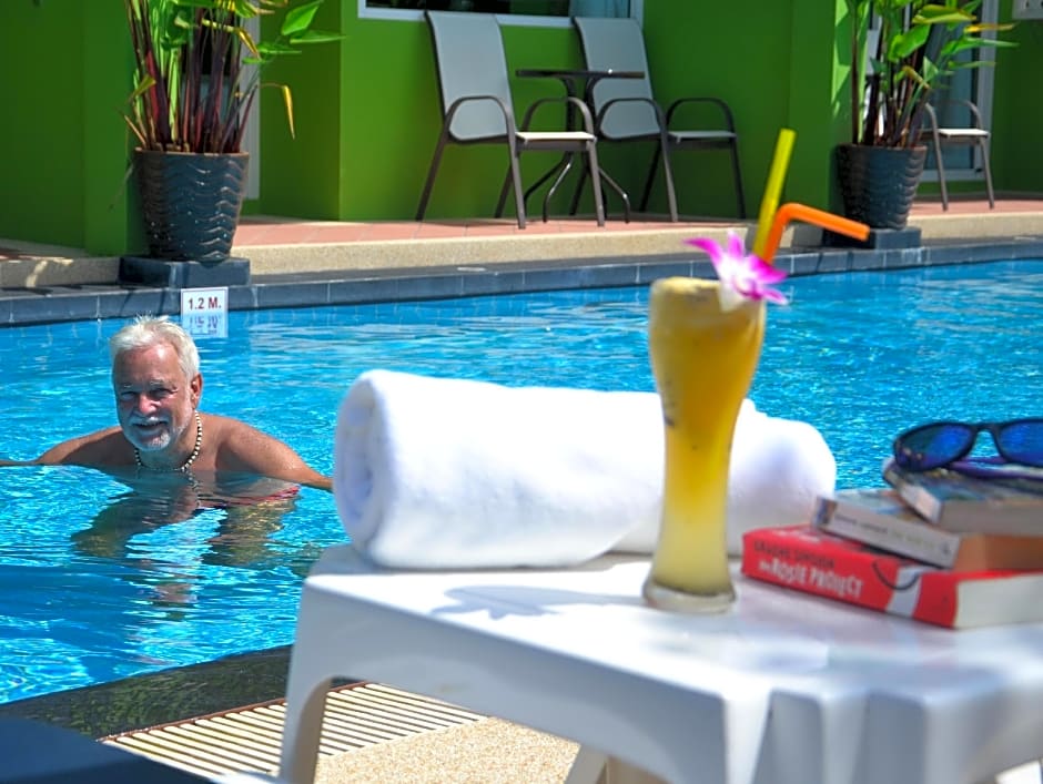 Khaolak C-nior Bungalows