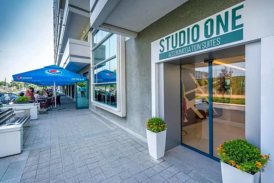 Studio One Accommodation Suites