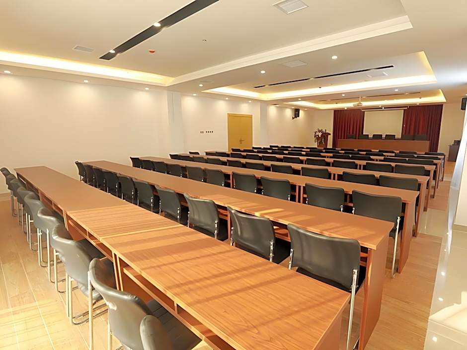 GreenTree Inn Anyang Neihuang County Zaoxiang Avenue