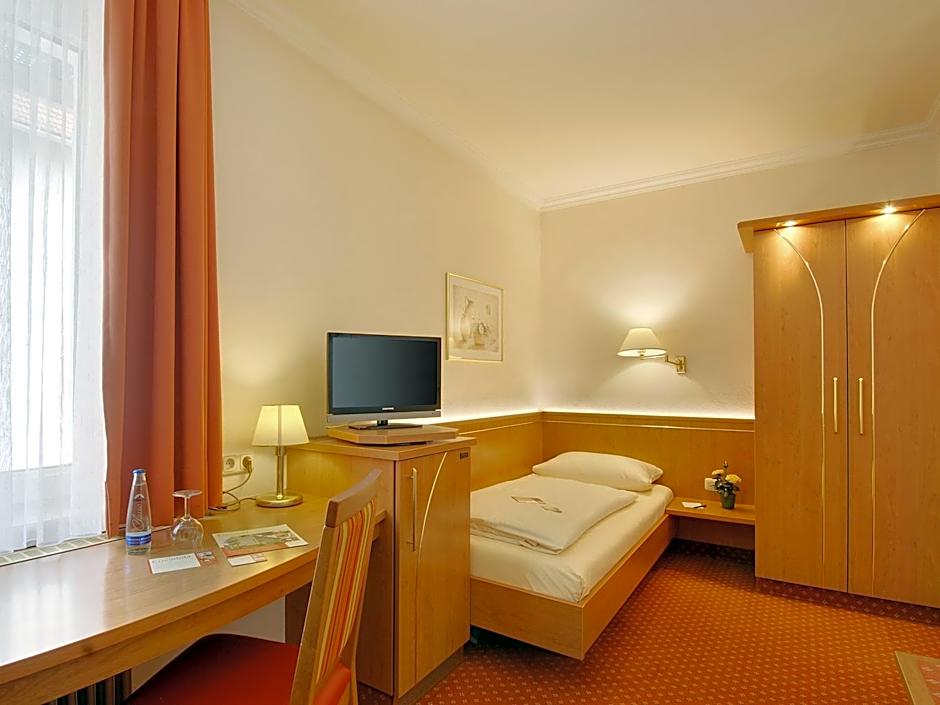 Hotel Kriemhild am Hirschgarten in Munich-Nymphenburg