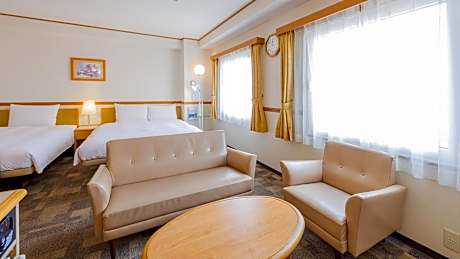 Deluxe Twin Room - Non-Smoking