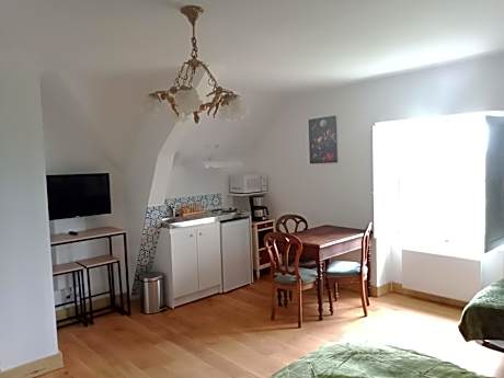 Suite with Garden View