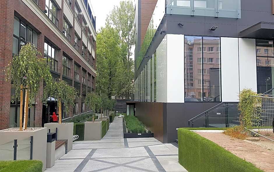 Aparthotel Pawia Deluxe- 10 min to center