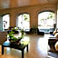 Hotel Casa del Virrey & Suites