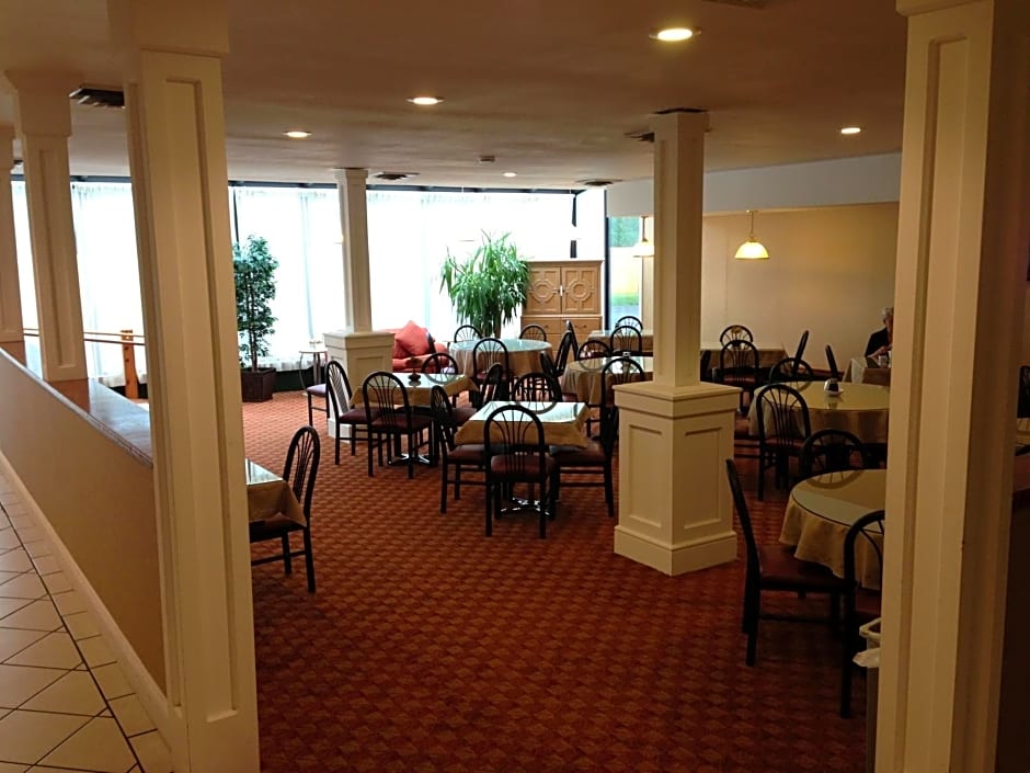 Ambassador Inn and Suites