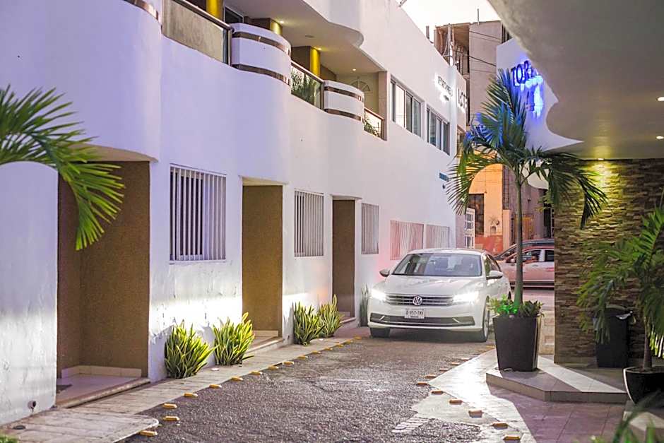 Hotel & Suites Country Valladolid