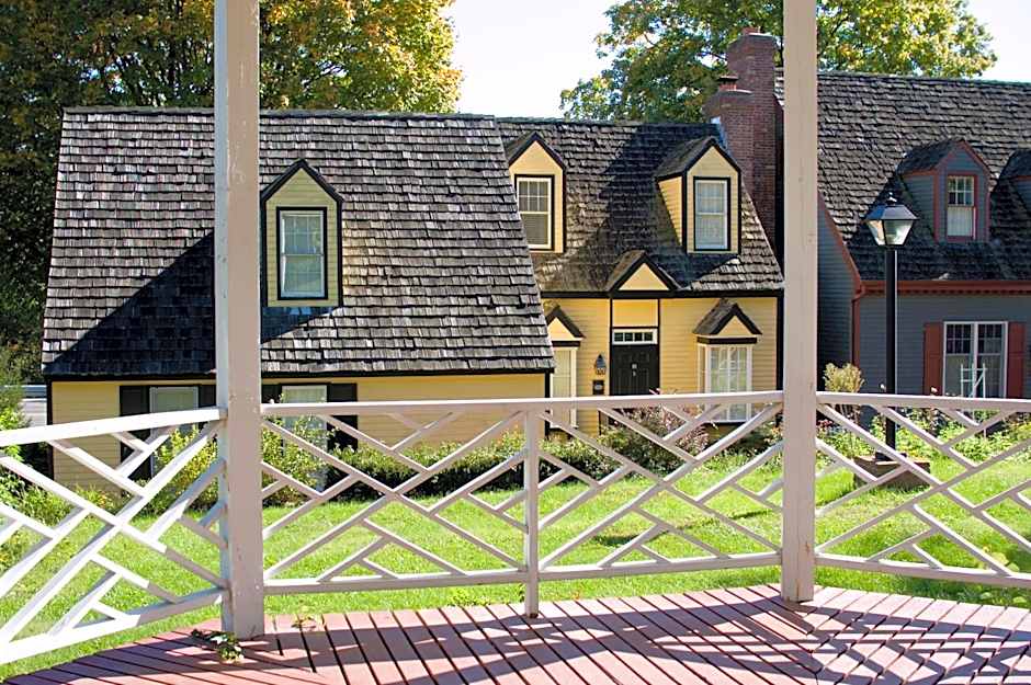 Century Suites Hotel