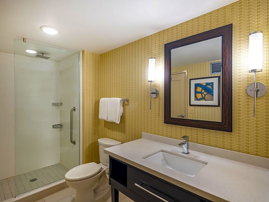 Holiday Inn Greensboro Coliseum By IHG