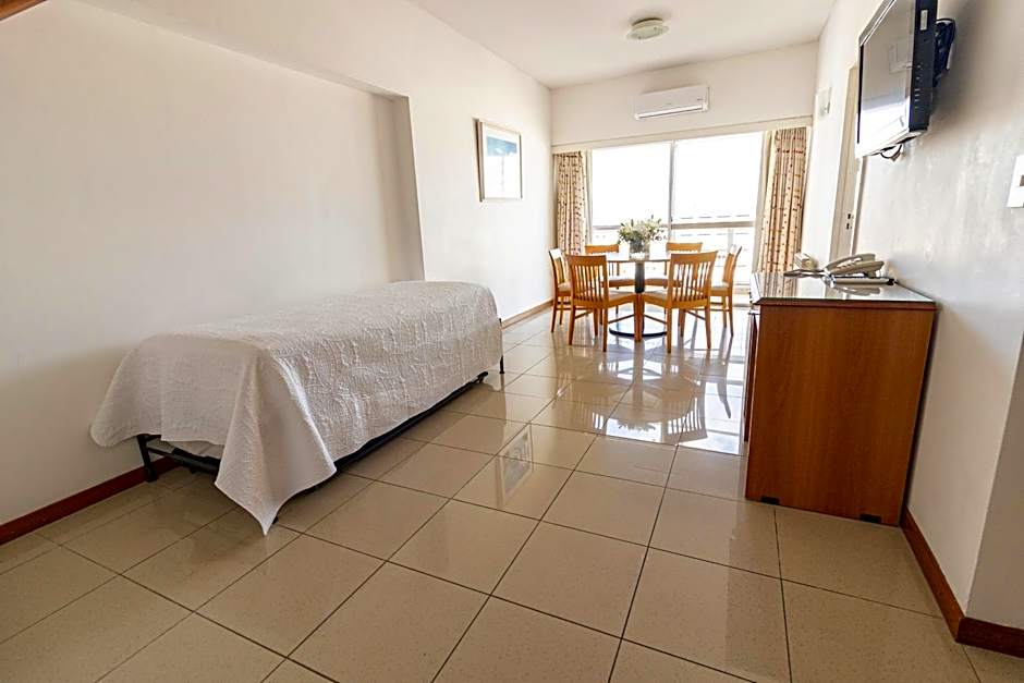 Bristol Apart Hotel
