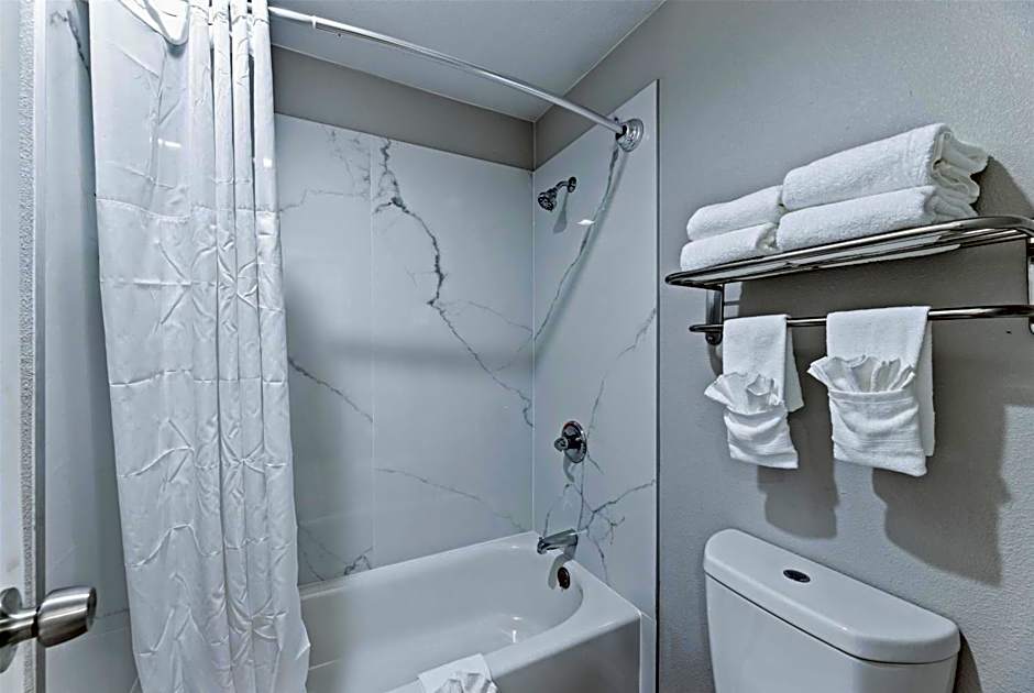 Days Inn by Wyndham McKinney