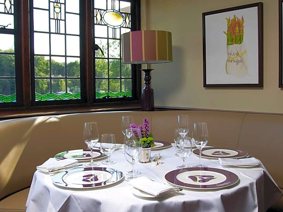 Macdonald Compleat Angler